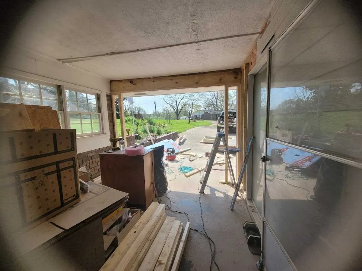 Air movers and dehumidifier for Drying & Dehumidification in Franconia